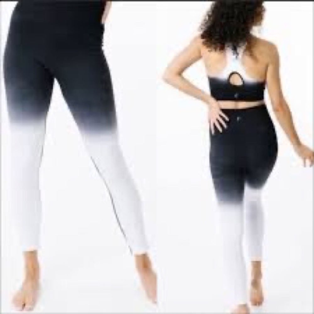 Zyia active Ombre black and white seamless leggings size XL
